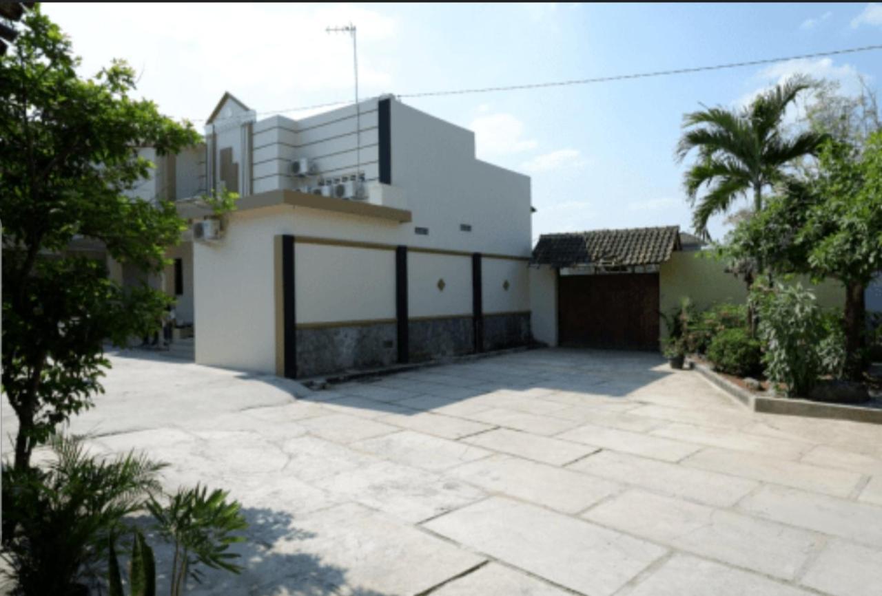 Villetta House Syariah Kudus Kültér fotó